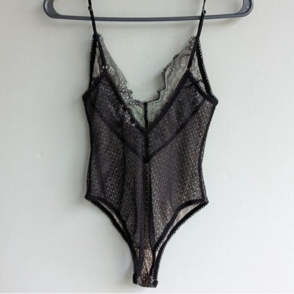 Victoria's Secret lace bodysuit - Picture 3 of 6